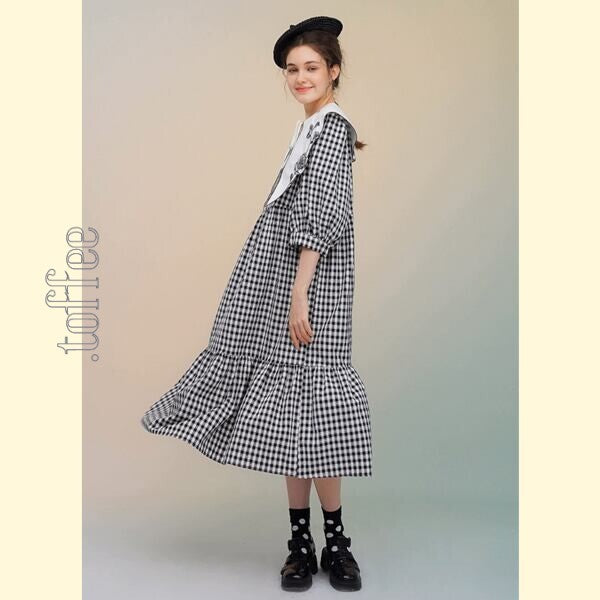 フレンチシックとモードの融合:ギンガムチェックのティアードワンピース 《C0211》
