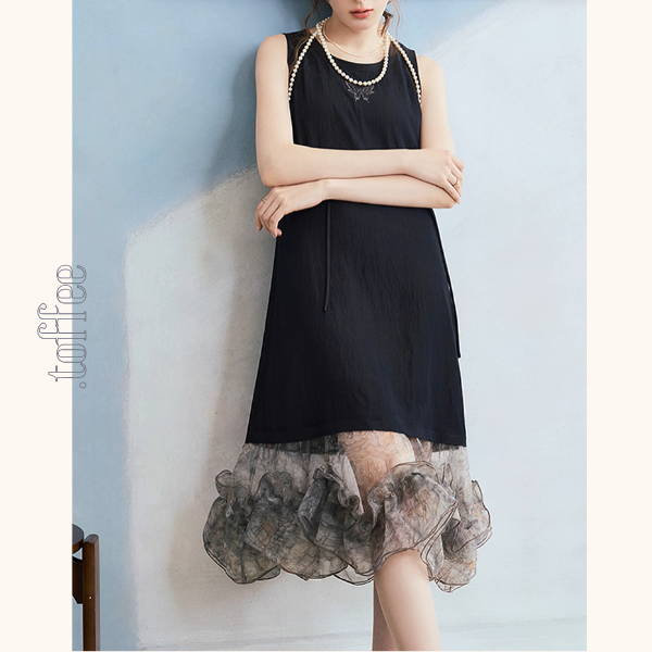 幻想チュールのノースリーブブラックワンピース《Z01061》