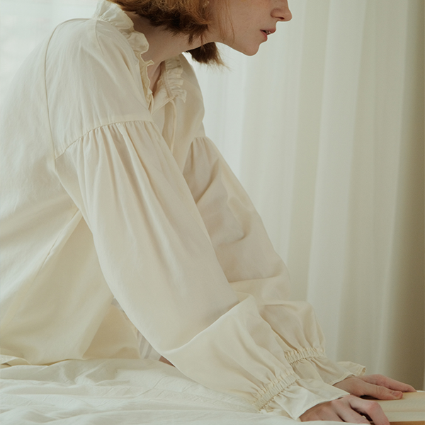 【2color】リボン&フリルディテールブラウス 《Z00755》