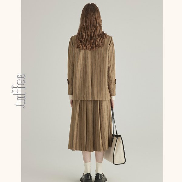 ストライプ柄ダブルブレストテーラードジャケット&ハイウエストプリーツスカートセットアップ 《Z00777》