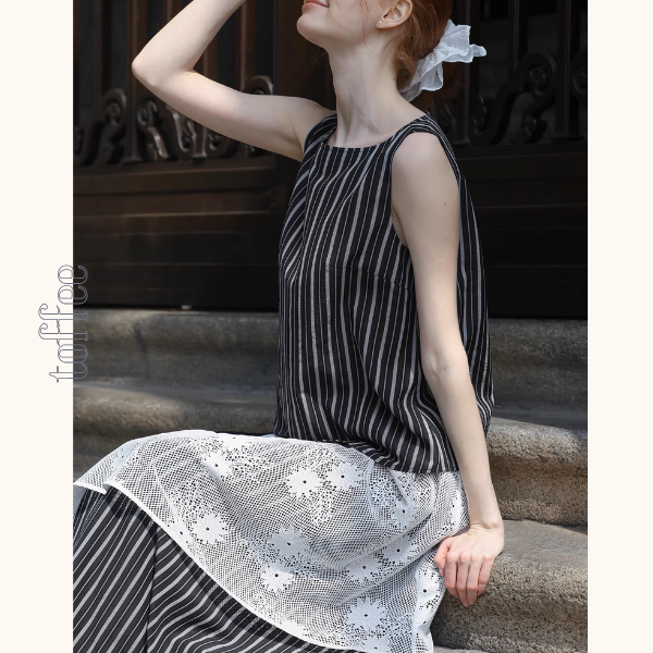 ストライプノースリーブトップ&レース装飾ロングスカートセットアップ《Z01028》