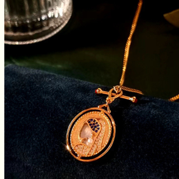 『真珠の耳飾りの少女』モチーフのネックレス&ピアスセット Z00063