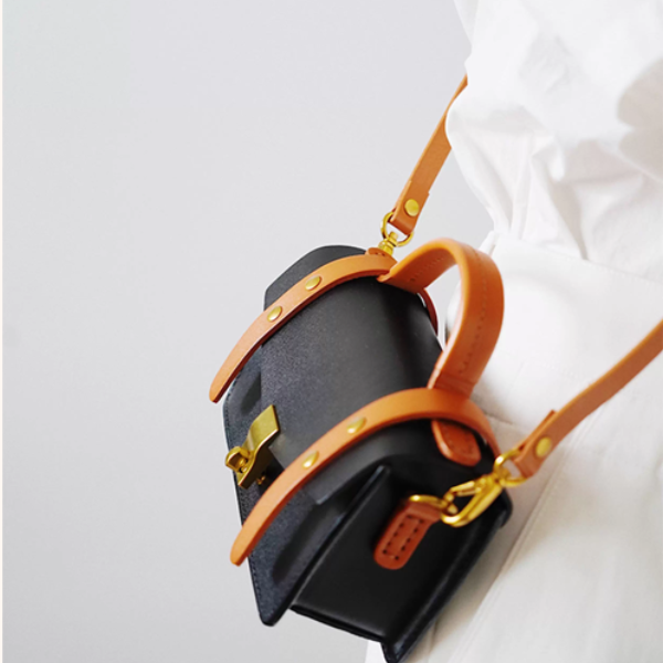 【5color】バイカラースクエアショルダーバッグ《Z00893》