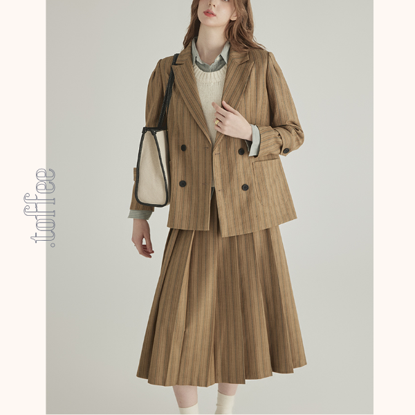 ストライプ柄ダブルブレストテーラードジャケット&ハイウエストプリーツスカートセットアップ 《Z00777》