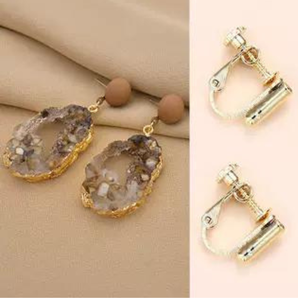 【2color】ジュエリーデザインコントラストストーンピアス AU-277