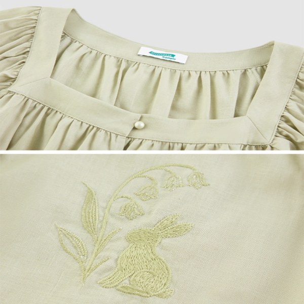 【2color】刺繍うさぎのスクエアネックブラウス《Z01046》