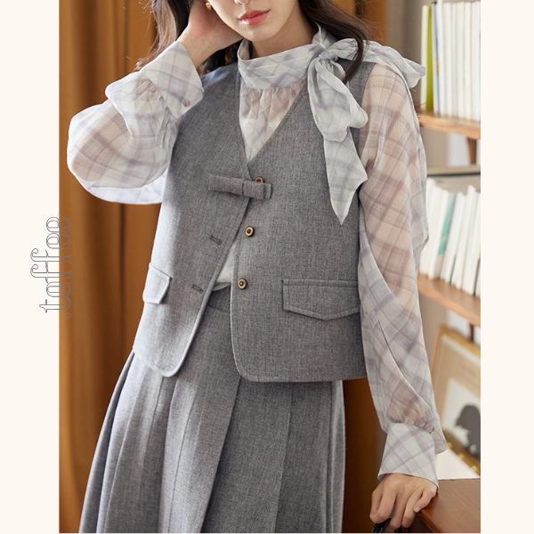 ボウタイ付きベスト&ミモレ丈プリーツスカートのセットアップ《Z00850》