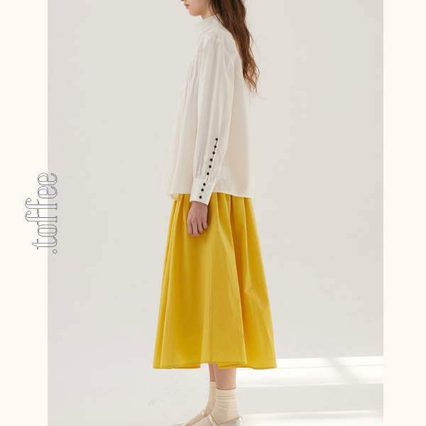 【2color】ボタン装飾プリーツブラウス《Z00846》