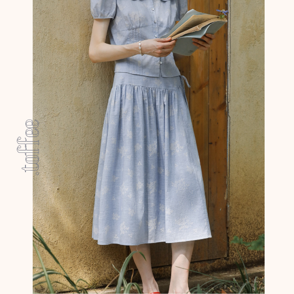 丸襟とパフスリーブのブルーワンピース《Z01090》