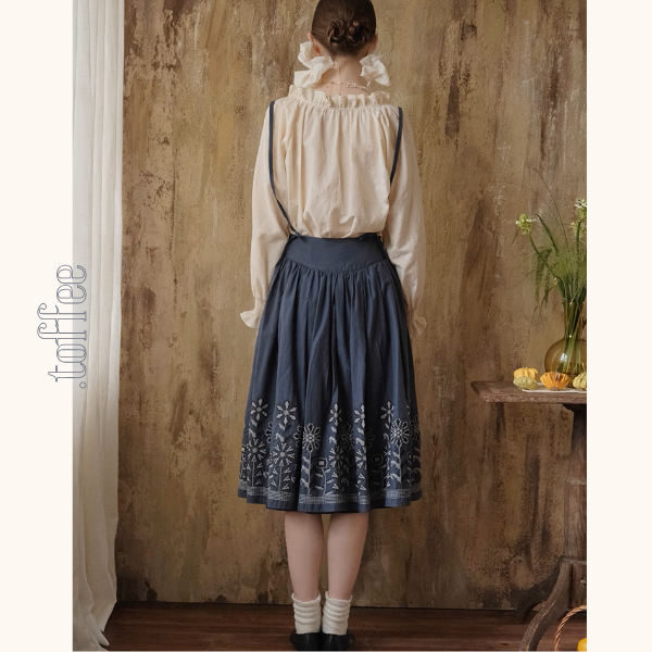 レトロ調花柄刺繍サスペンダースカート《Z01109》