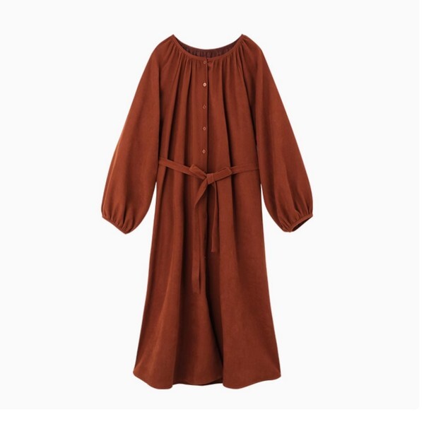 クラシックに新たな息吹:ガーリーなシャツワンピース 《C0199》