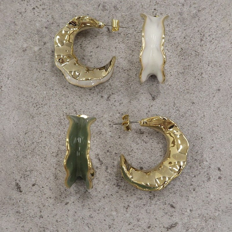 ミルキーカラー×メタルピアス