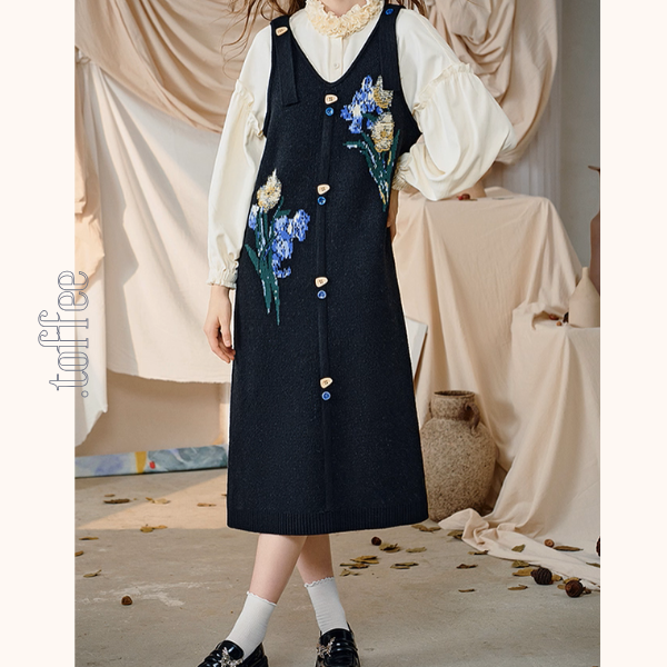 アイリスが咲くアート刺繍ワンピース《Z01129》