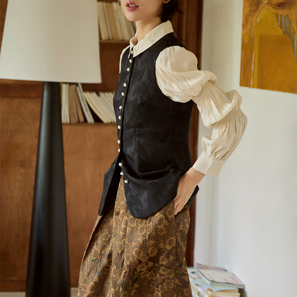 ダマスク柄織りミディアムジレ 《Z00812》