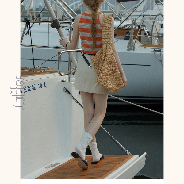 【2color】ホルターネックストライプニットトップ Z00388