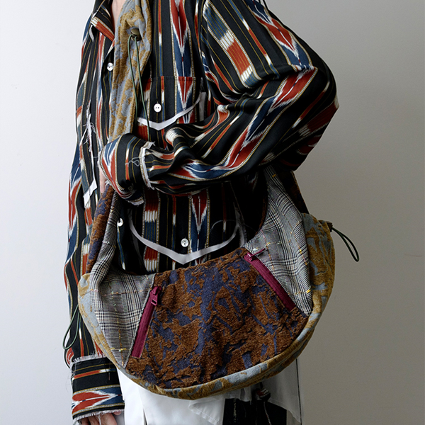 サイドチェックマルチカラーショルダーバッグ Z00489