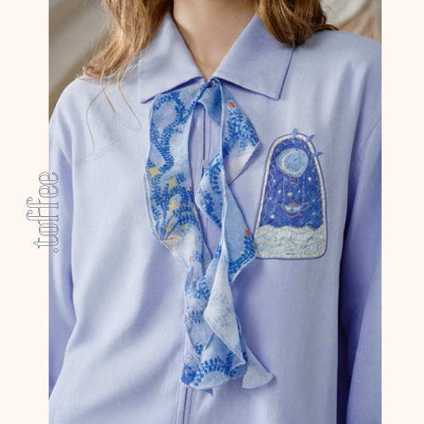 【2color】物語を結ぶリボンとアップリケのシャツ《Z01126》