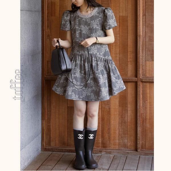 パフスリーブつる花刺繍ミニワンピース《Z00904》