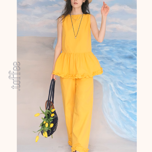 レースヘムペプラムノースリーブトップ&ストレートパンツセットアップ 《Z00982》