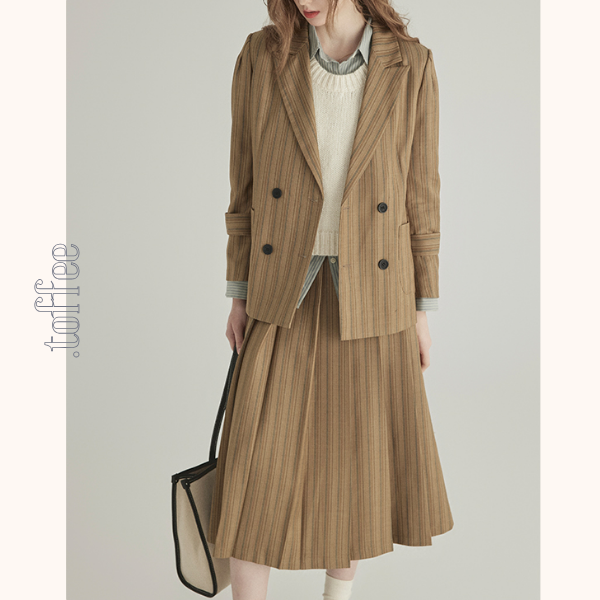 ストライプ柄ダブルブレストテーラードジャケット&ハイウエストプリーツスカートセットアップ 《Z00777》