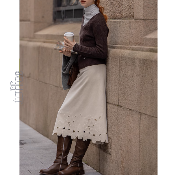 【2color】花柄レースAラインミディ丈スカート《Z00859》