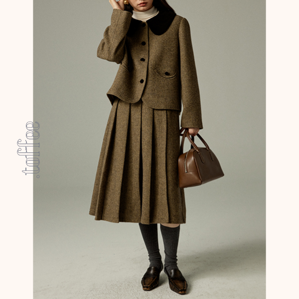 ヘリボーン柄ショートジャケット&プリーツミディスカートのセットアップ Z00481