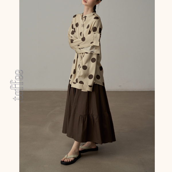 リズムを奏でる、大きな水玉シャツ《Z01120》