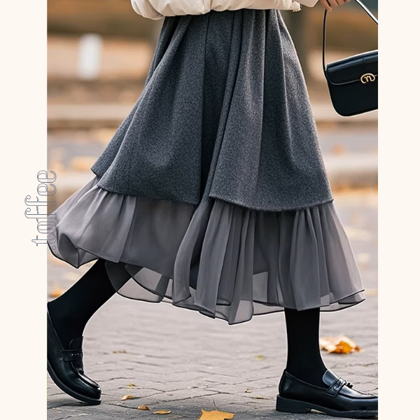 チュール切替が軽やかなグレーのミモレスカート《Z01232》