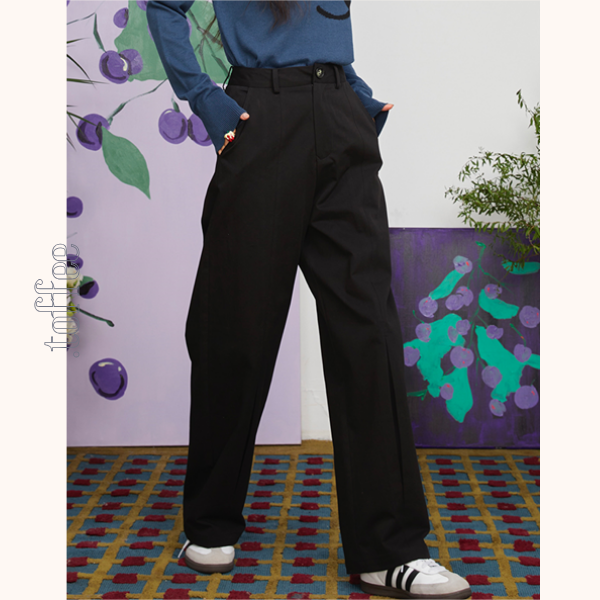 アップル刺繍ブラックストレートパンツ 《Z00693》