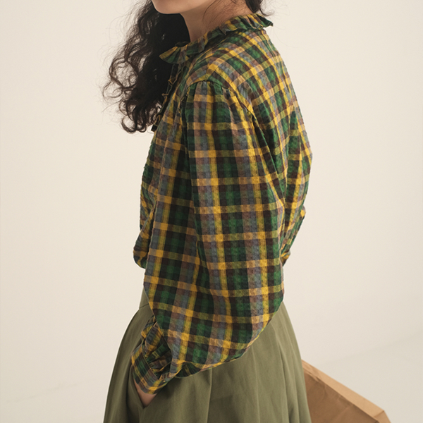 パフスリーブチェック柄ブラウス Z00451