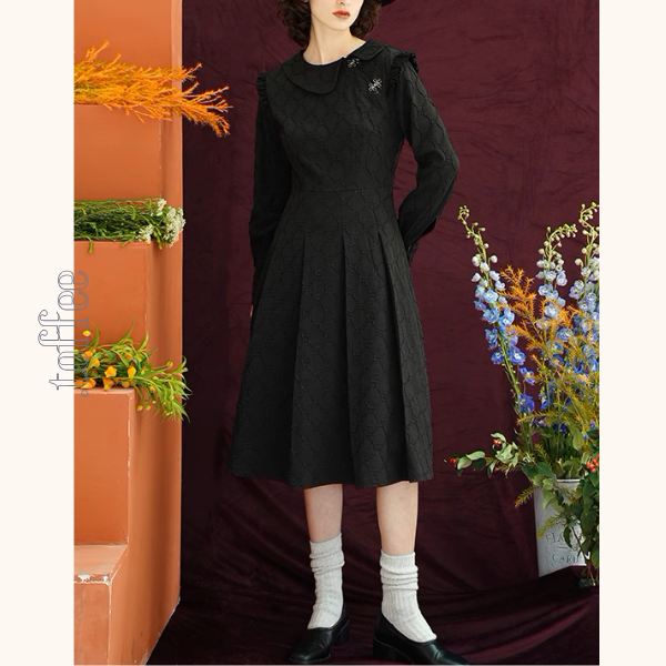 フリルディテールチャイナ風ブラックワンピース《Z00877》