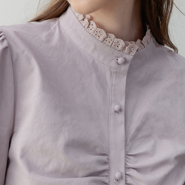 パール&レースネックシャーリングロングスリーブシャツ 《Z00721》