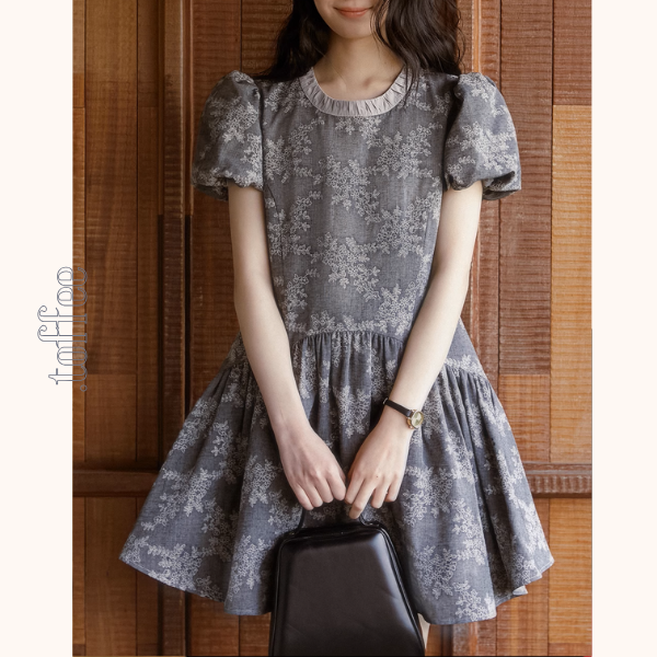 パフスリーブつる花刺繍ミニワンピース《Z00904》