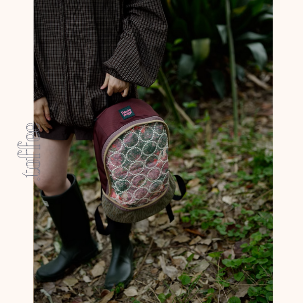 花柄幾何学模様パイピングバックパック《Z00956》