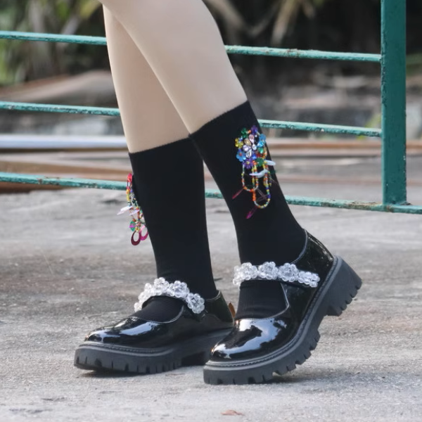 ビジュー刺繍が華やぐ5色ソックスセット《Z01118》