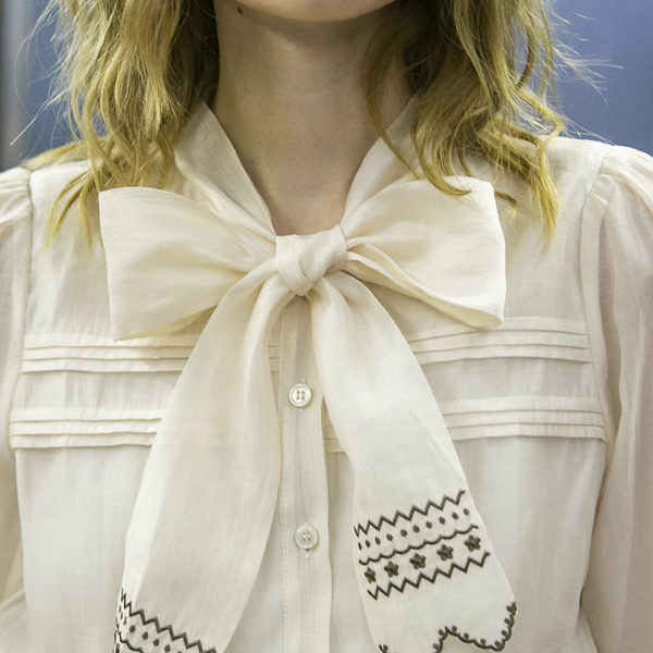 詩集入りリボンタイのクラシックシャツ《Z01095》