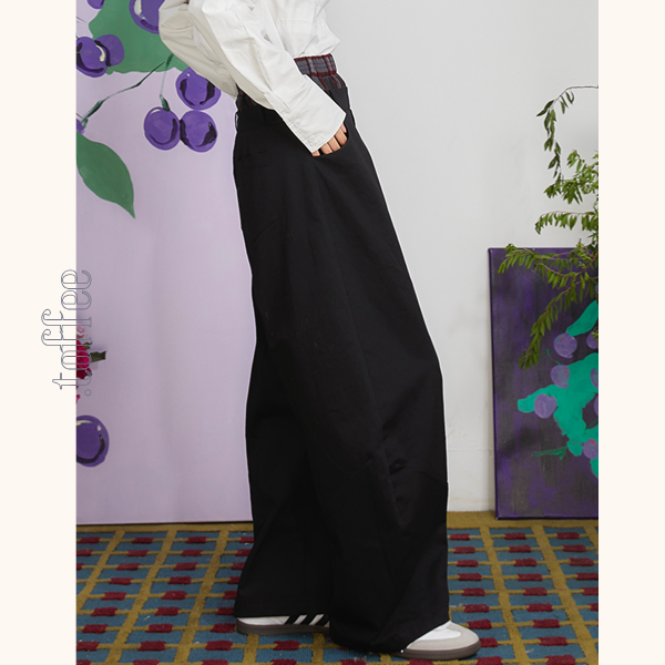 チェリー刺繍重ね着風テーパードパンツ 《Z00699》