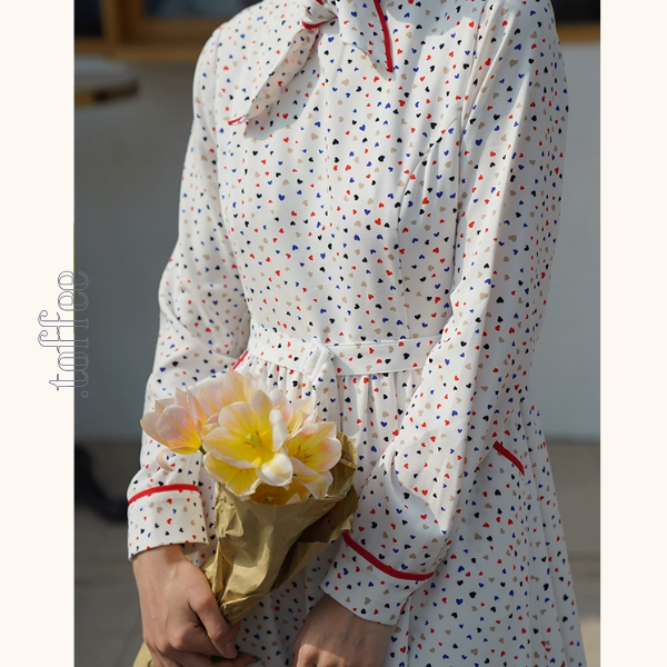 リボンタイ付きカラフルドットシャツワンピース 《Z00750》