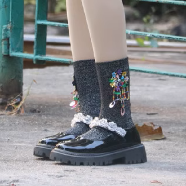 ビジュー刺繍が華やぐ5色ソックスセット《Z01118》