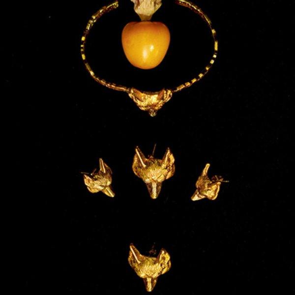 【2Size】ゴールドアニマルピアス w-031