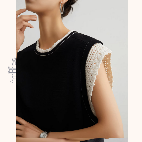 クルーネックレースディテールブラックワンピース《Z00948》