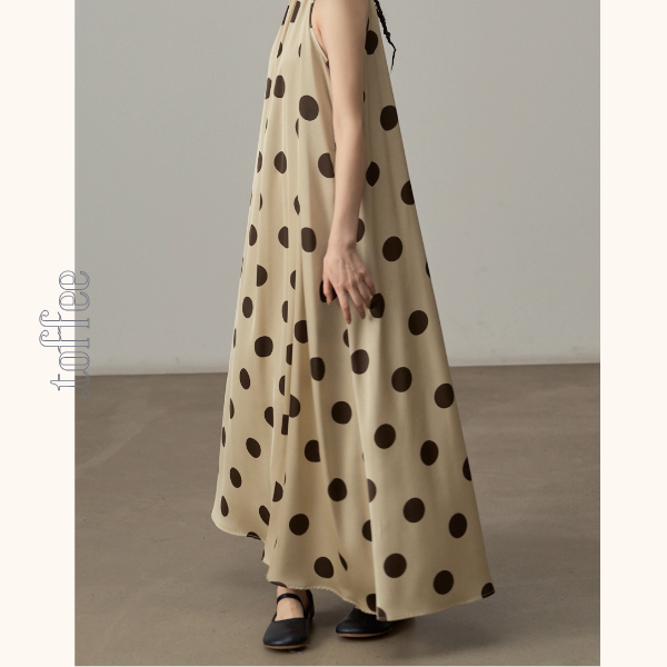 ドットと余白、午後のホルターネックワンピース《Z01119》