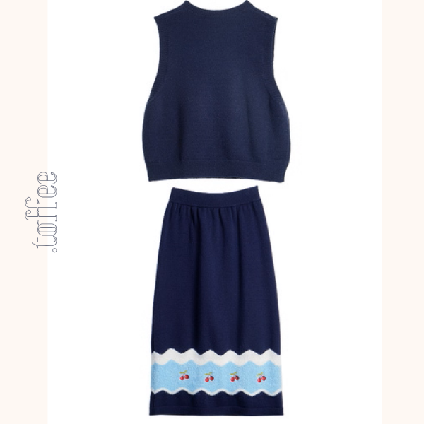 夢の上で跳ねる猫と小さな果実たちのセットアップ《Z01146》