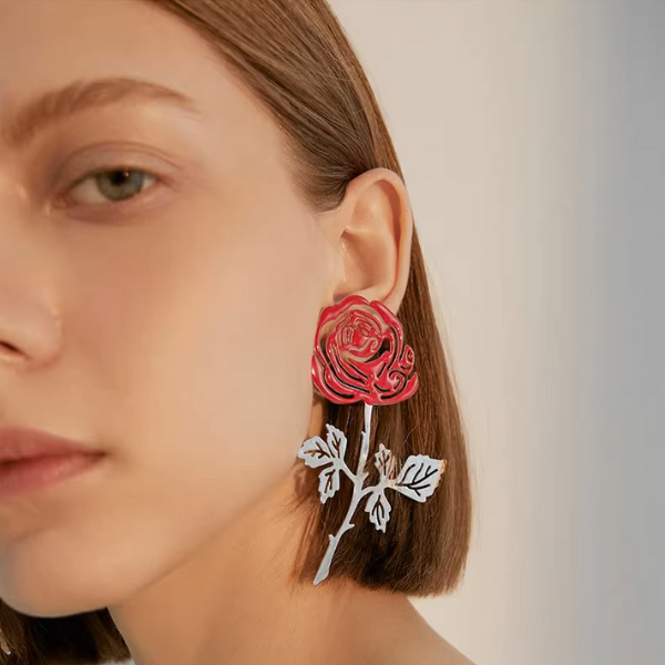 ローズモチーフメタルピアス《Z01036》