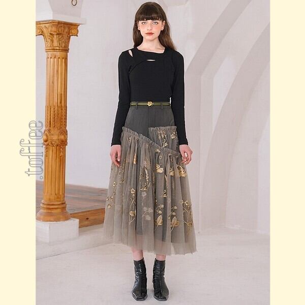 ニッチでクラシカルな植物画刺繍:フェアリーシアースカート C0163