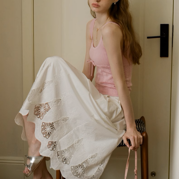 レーズヘムブラウス&フローラルレースミモレ丈スカートセットアップ《Z00896》