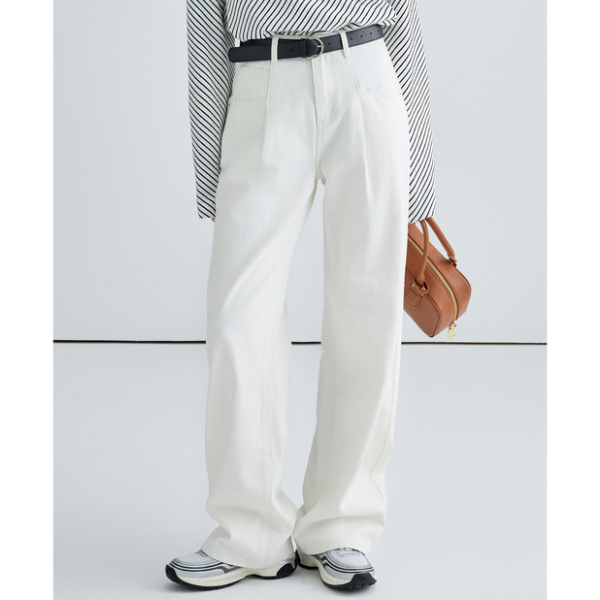 タック入りホワイトストレートデニム X-294