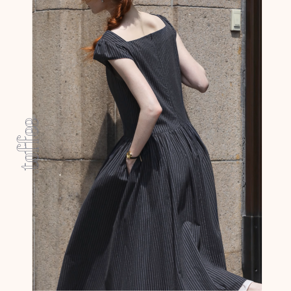 スクエアカラーストライプワンピース《Z01025》