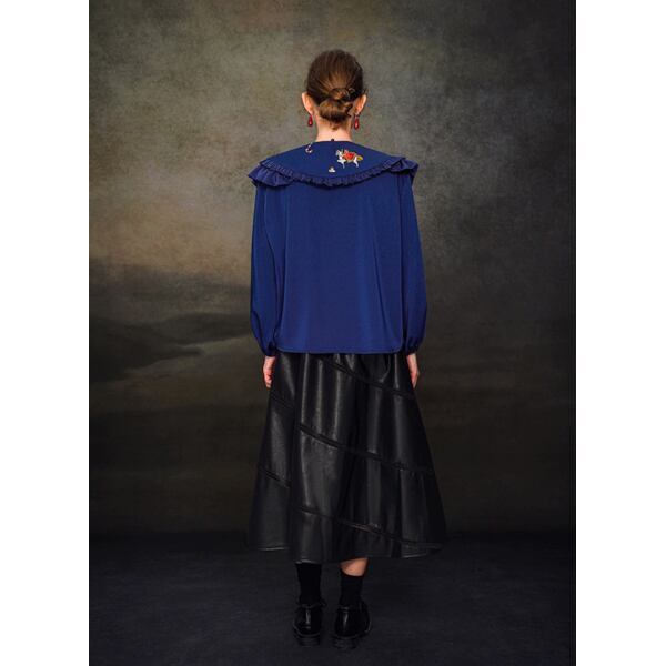 くるみ割り人形刺繍フリル衿ブラウス C0113