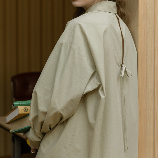 【2color】バックカットアウトブラウス w-149